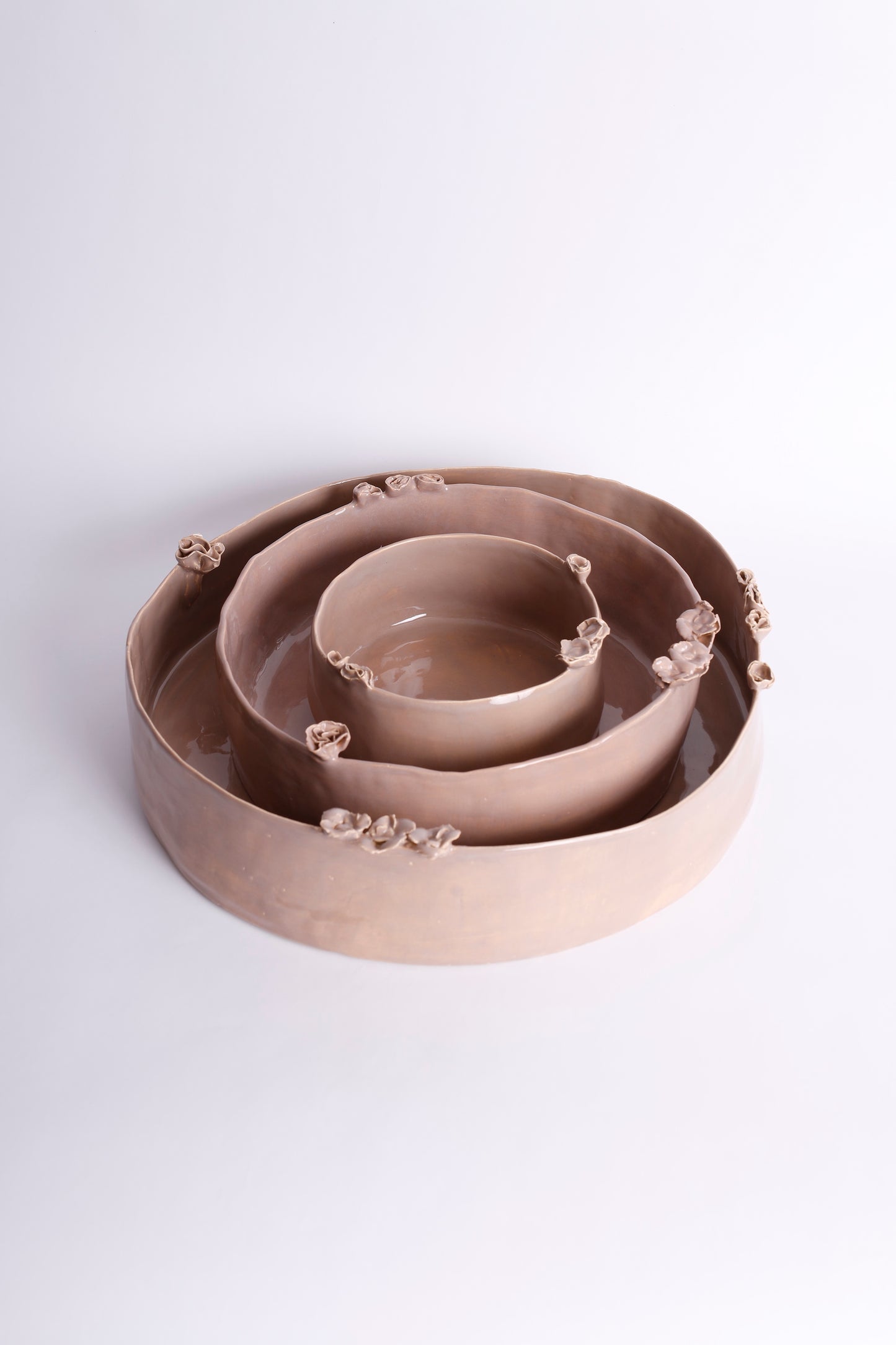 Taupe Set of Platters with Flowers