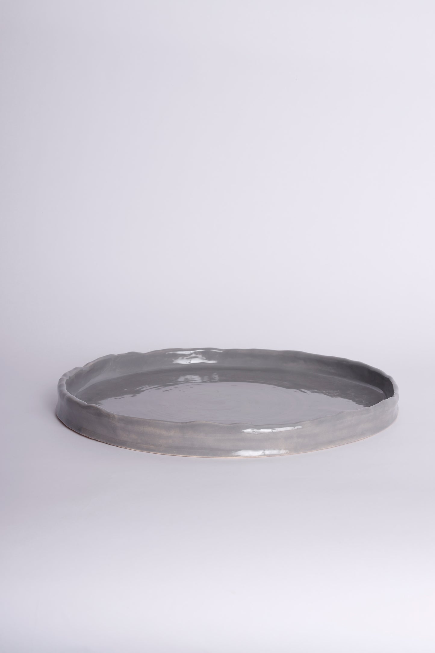 Round Grey Plates Low Edge